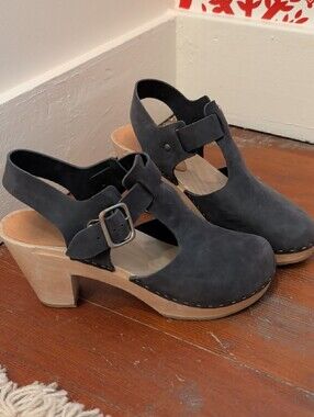 Bryr Grey Suede T-bar Clog with Buckle